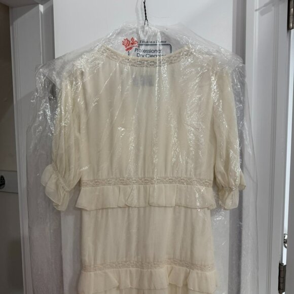 ASOS DESIGN button through lace insert tiered midi dress in ivory - Picture 5 of 8
